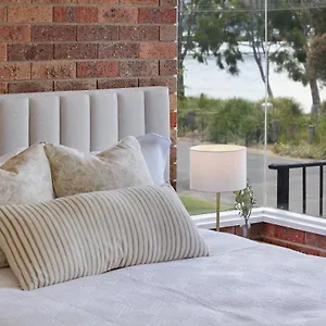  Apartment Pelican Waters Australia